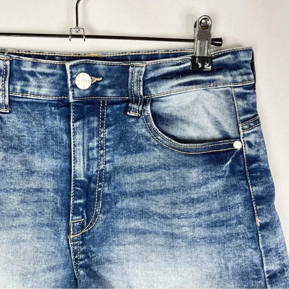 PacSun Kendall & Kylie The Icon Medium Blue Wash Distressed Denim Shorts 28 - Picture 3 of 3